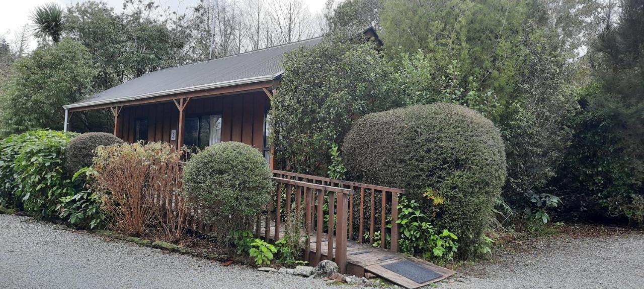 Lake Brunner Country Motel & Holiday Park Moana Extérieur photo