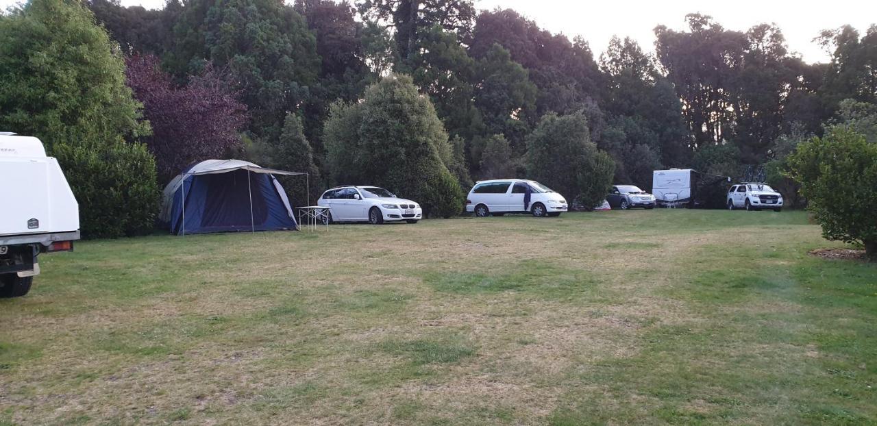 Lake Brunner Country Motel & Holiday Park Moana Extérieur photo