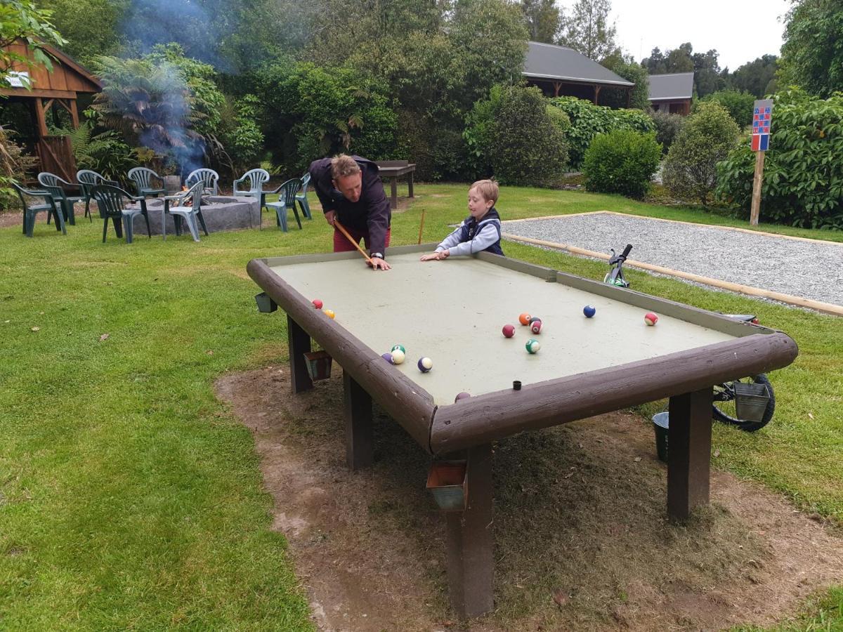 Lake Brunner Country Motel & Holiday Park Moana Extérieur photo